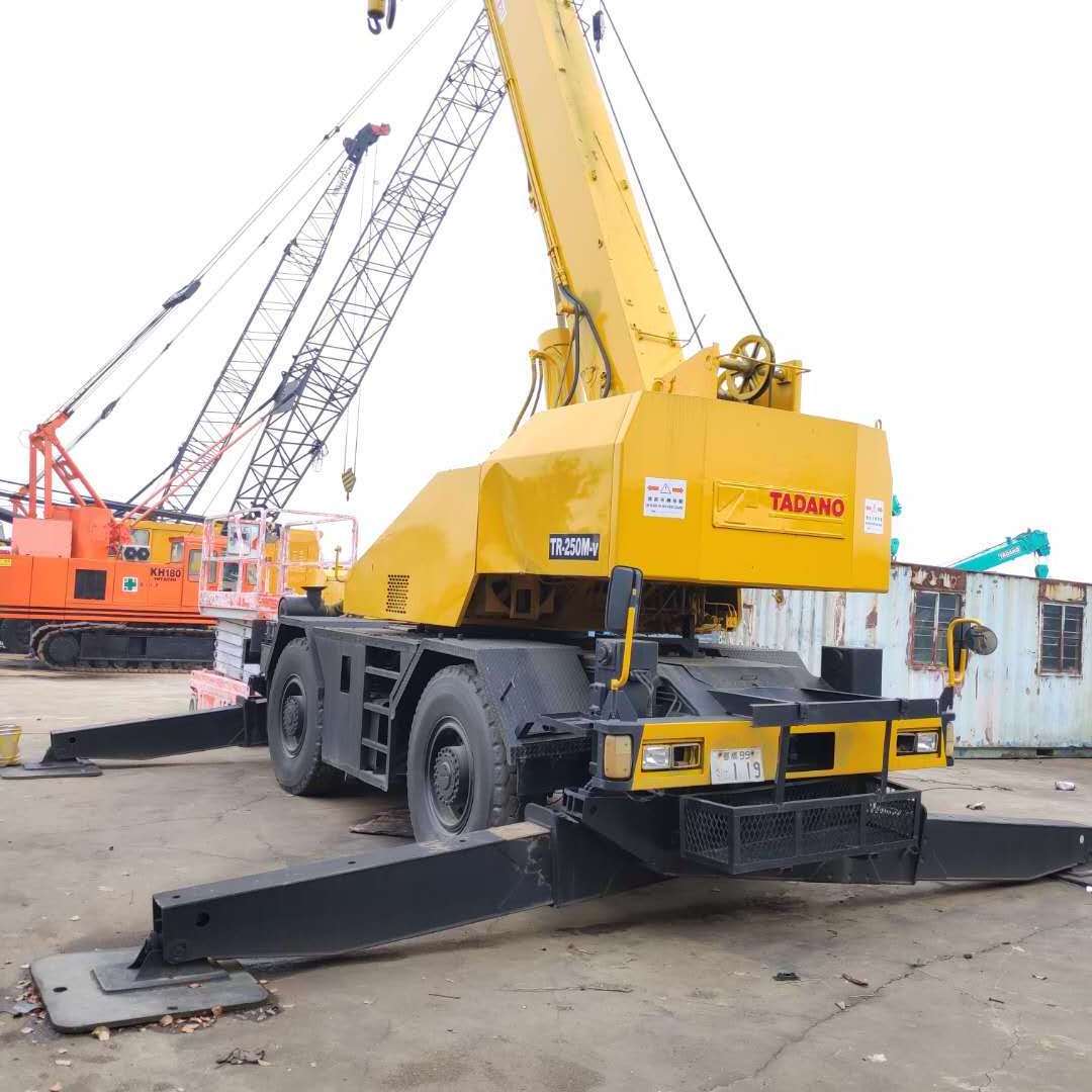 Best Price Used 25 Ton Tadano TR250M Rough Terrain Crane For Cheap Sale