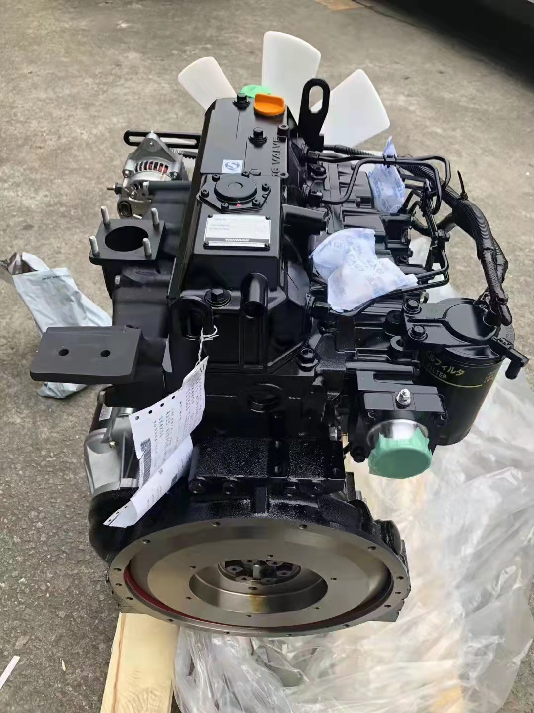 Excavator Original New Kubota V3300 Engine 37-75KW 2200RPM Excavator Parts V3300DI-E2B-CBH-2 Engine Assembly 1G376-18000