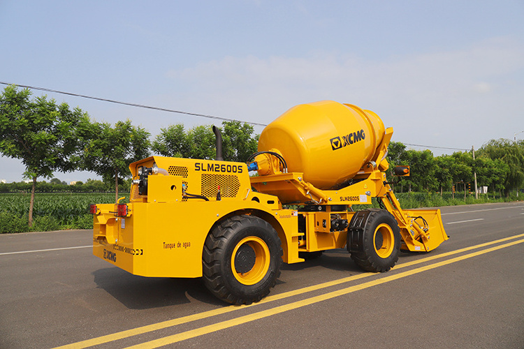 XCMG Official New Mobile Self Feeding Concrete Mixer Truck 2.6 Cubic Multifunction Self Loading Concrete Mixer