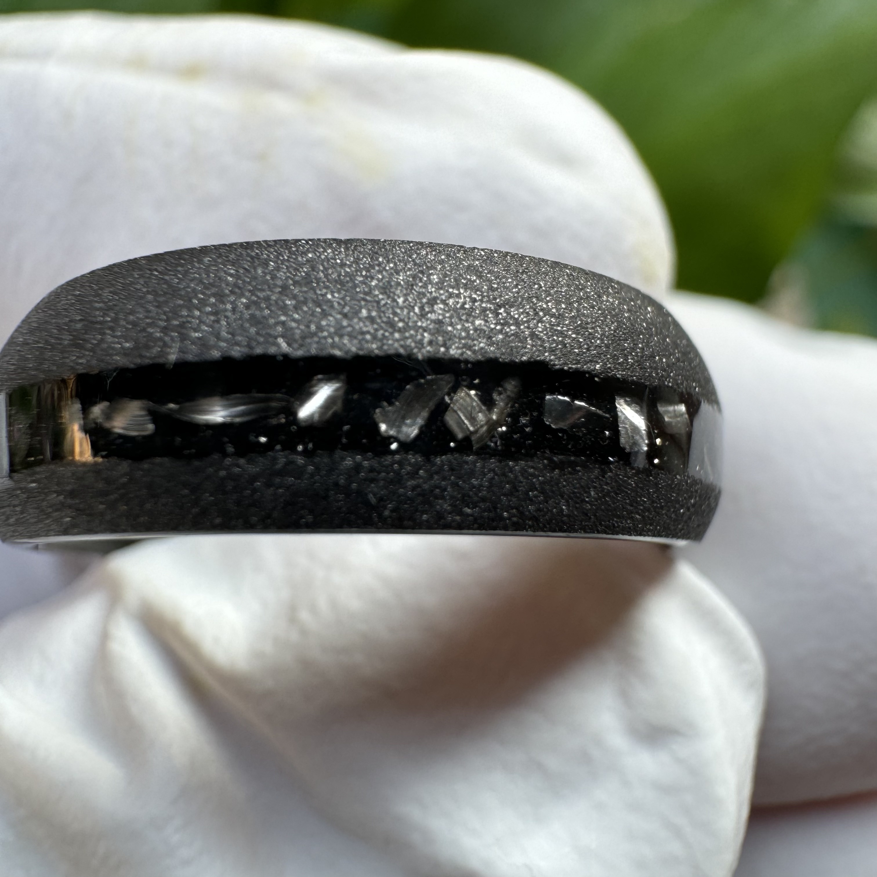 Hot Selling 6mm Sandblasted Black Tungsten Crushed Meteorite Ring For Wedding