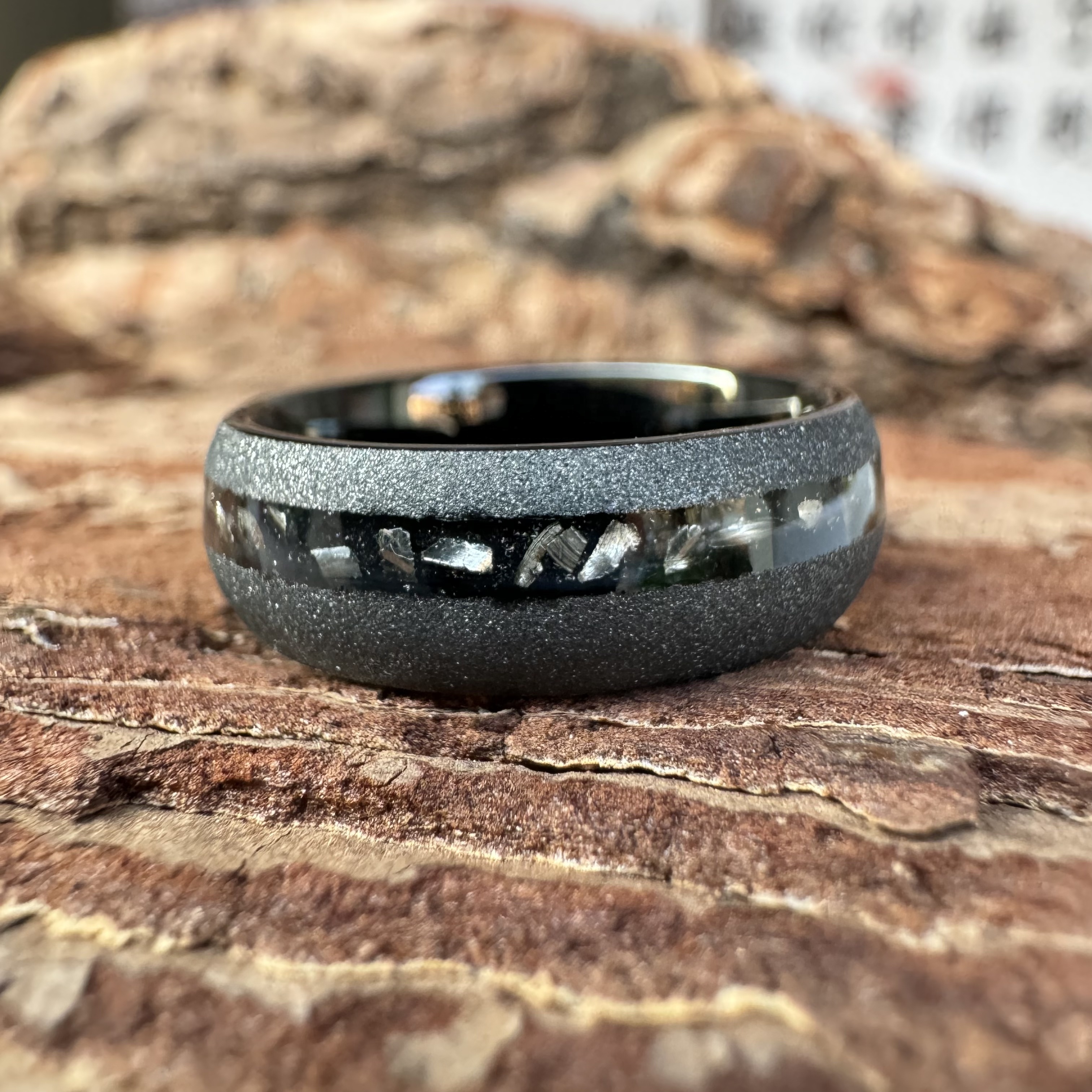 Hot Selling 6mm Sandblasted Black Tungsten Crushed Meteorite Ring For Wedding