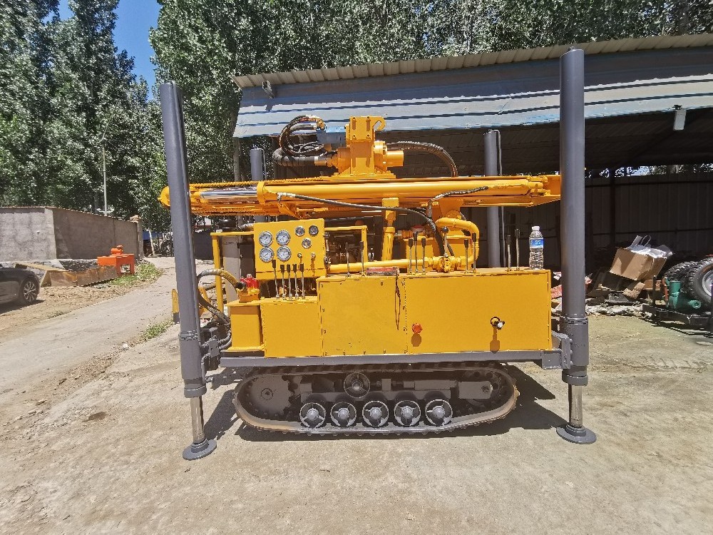 Made China 180m crawler air compressor mud pump water well drilling equipment drilling rig water drilling rig