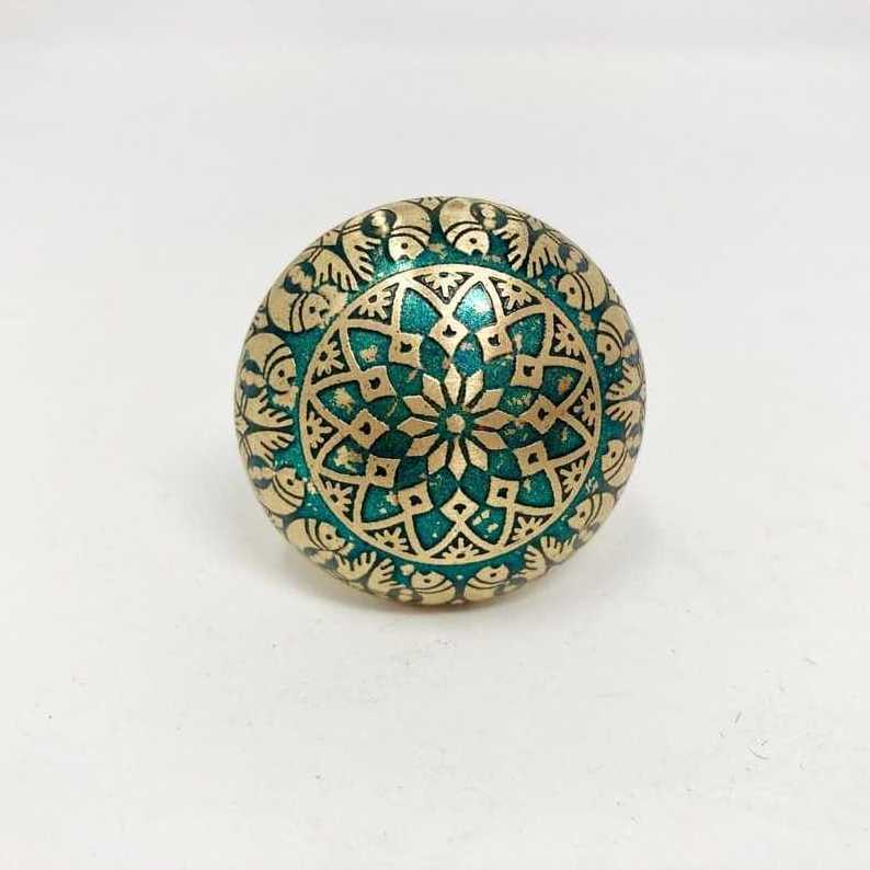 Latest Design Highly Decorative Golden Brass Door Knob for Export Sale from India