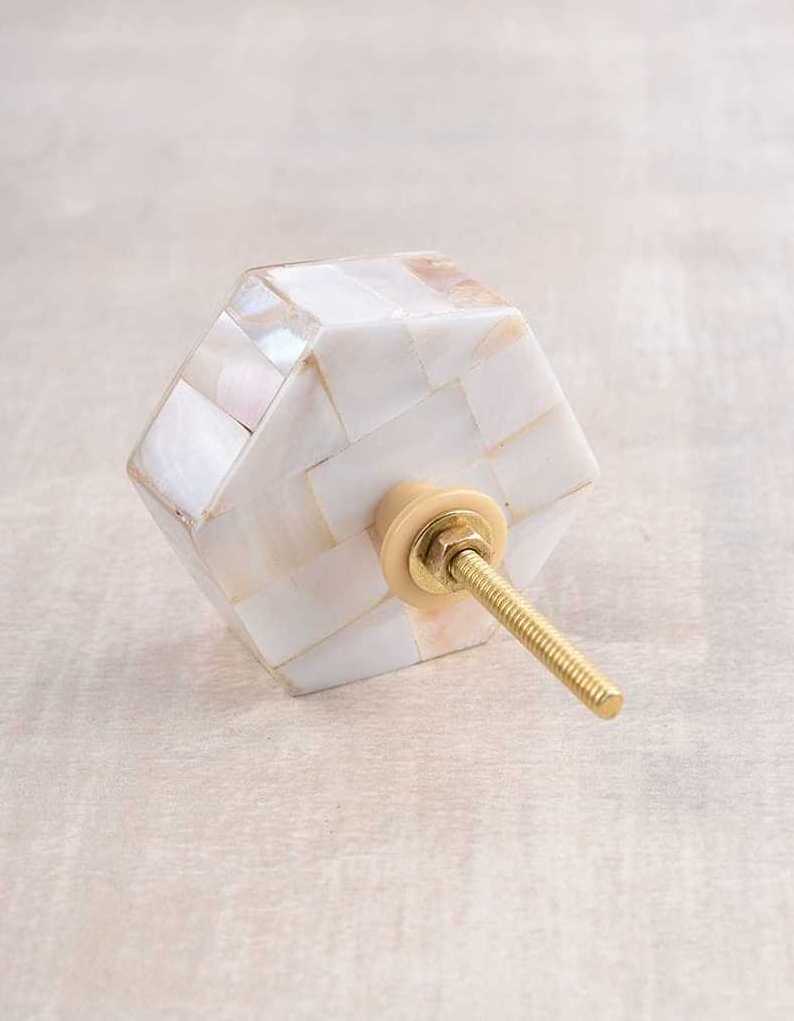 Export Quality Hot Selling Mother of Pearl Hexagonal Shape Cabinet Door Knob