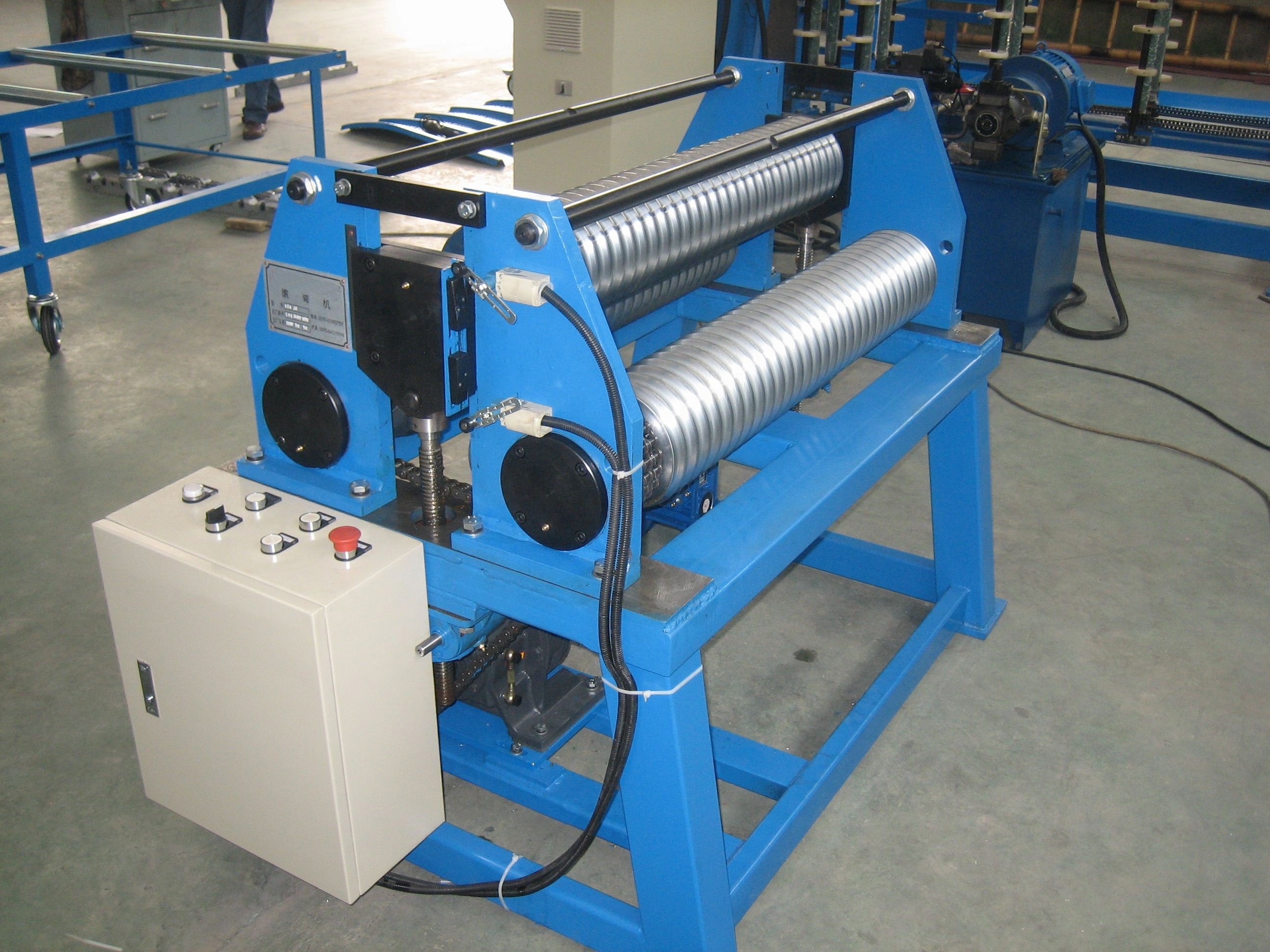 2021 roof sheet metal roll forming rolling curving machine China