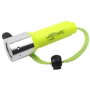 Supply ABS Material 4*AA Battery Operated Underwater High Power 5W XPG Q5 Led Diving Flashlight Torch