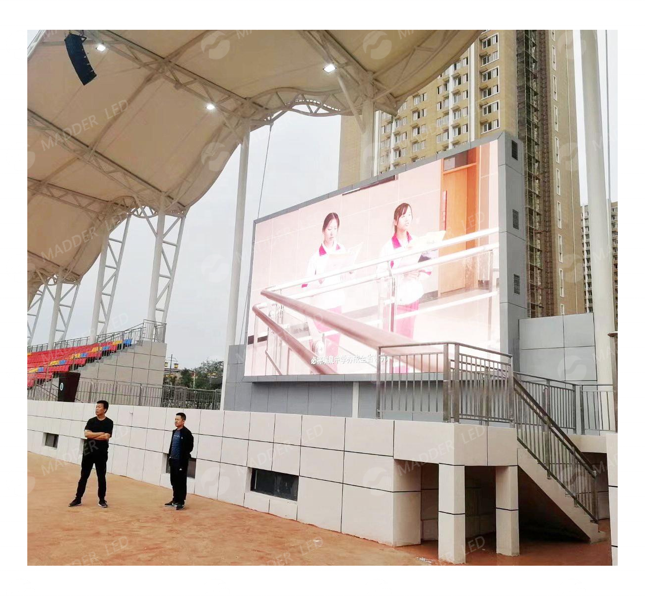 Indoor Video Wall Advertising LED Display Panel 3840Hz 4mm Pixel Pitch Sizes P1.95 P2.5 P2.6 P2.97 P3.91 P4.81 Wayfinding