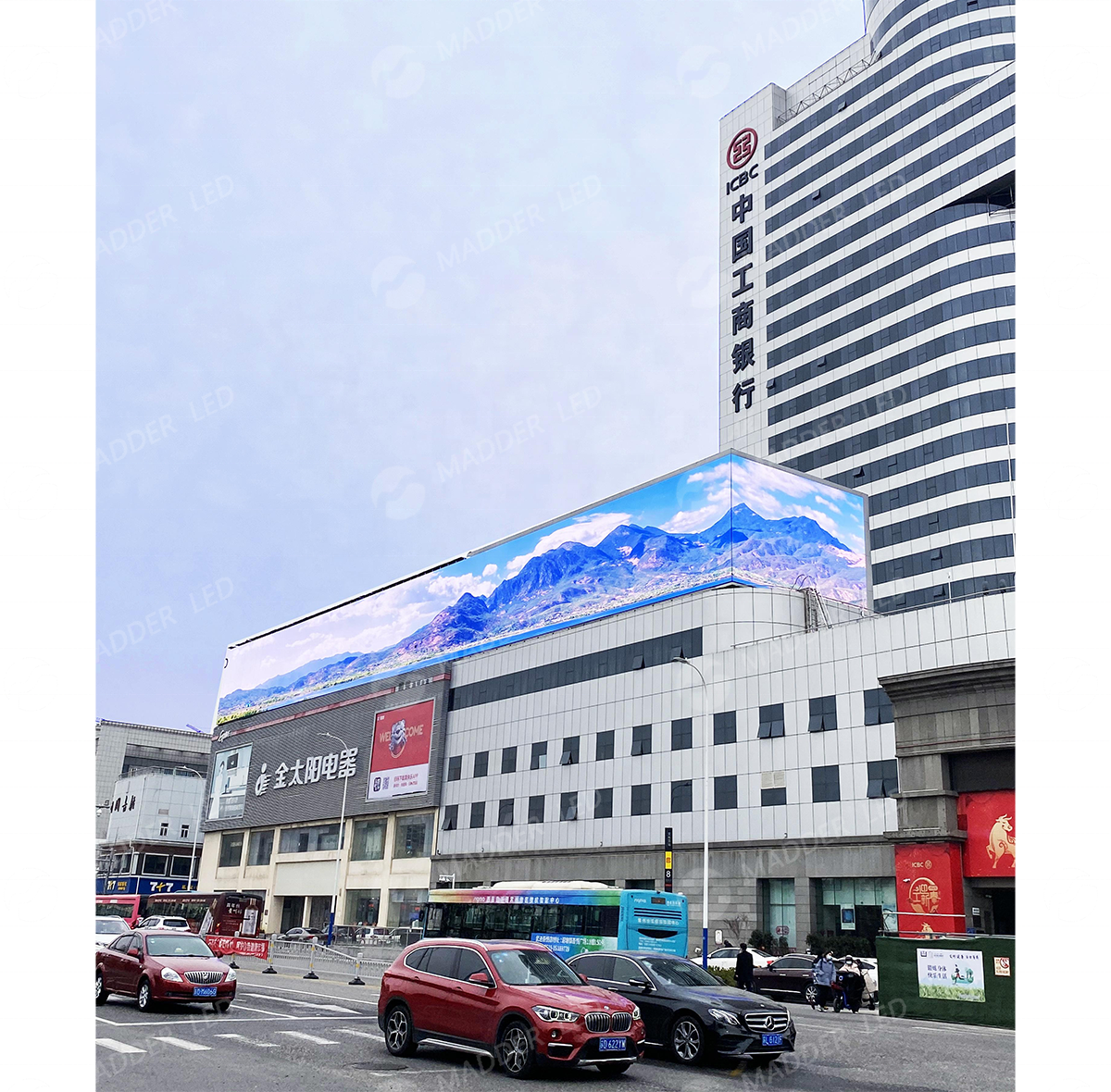 Indoor Video Wall Advertising LED Display Panel 3840Hz 4mm Pixel Pitch Sizes P1.95 P2.5 P2.6 P2.97 P3.91 P4.81 Wayfinding