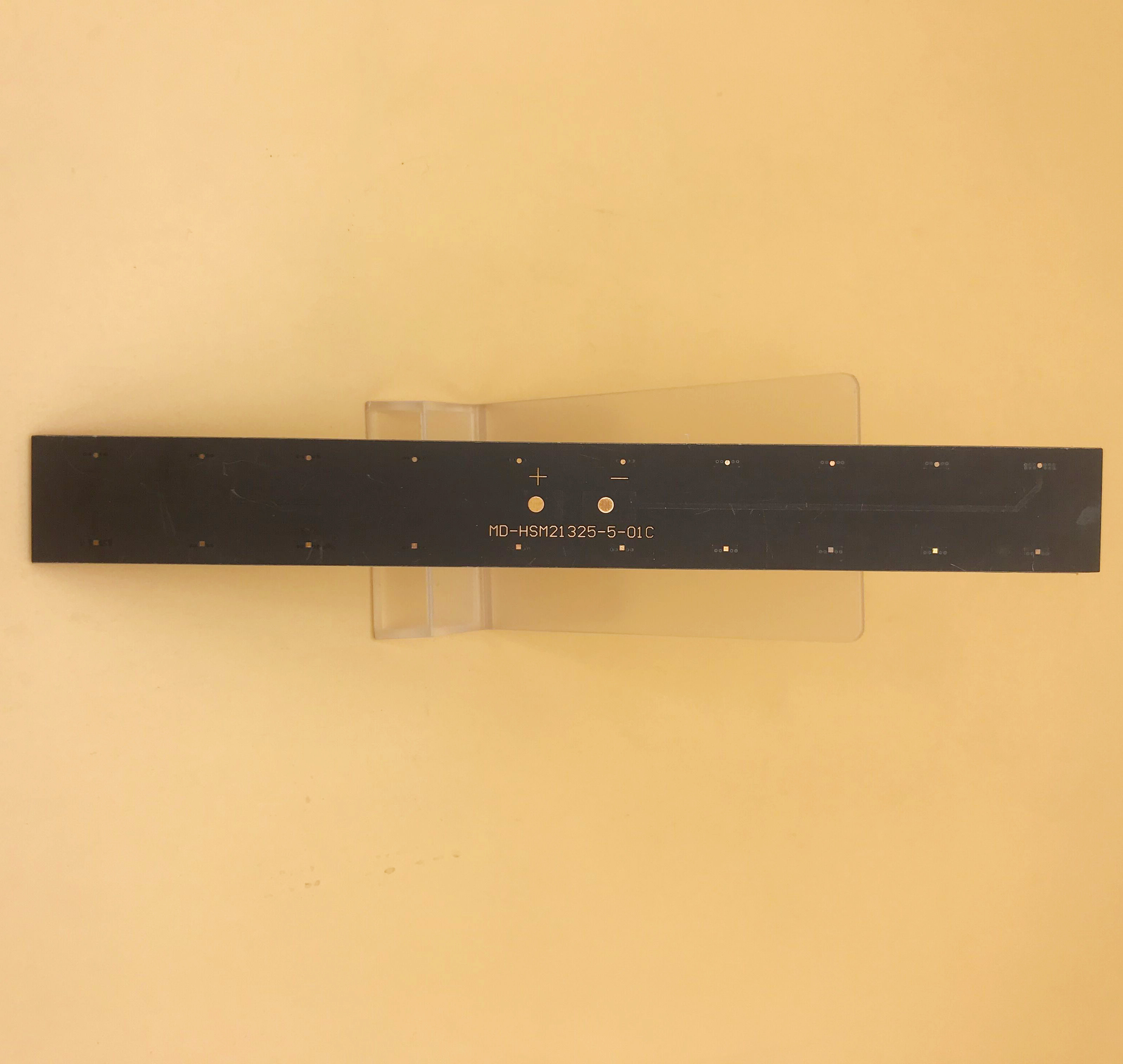 Strip solar panel  213x25mm  0.85 Watt  5Volt  made of high-efficiency  SUNPOWER cells