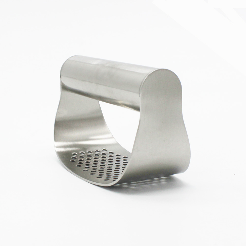 Hot sale stainless steel garlic press rocker, manual garlic crusher tools for home kitchen using