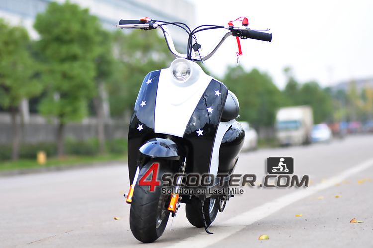 2 wheel gas scooter with powerful motor