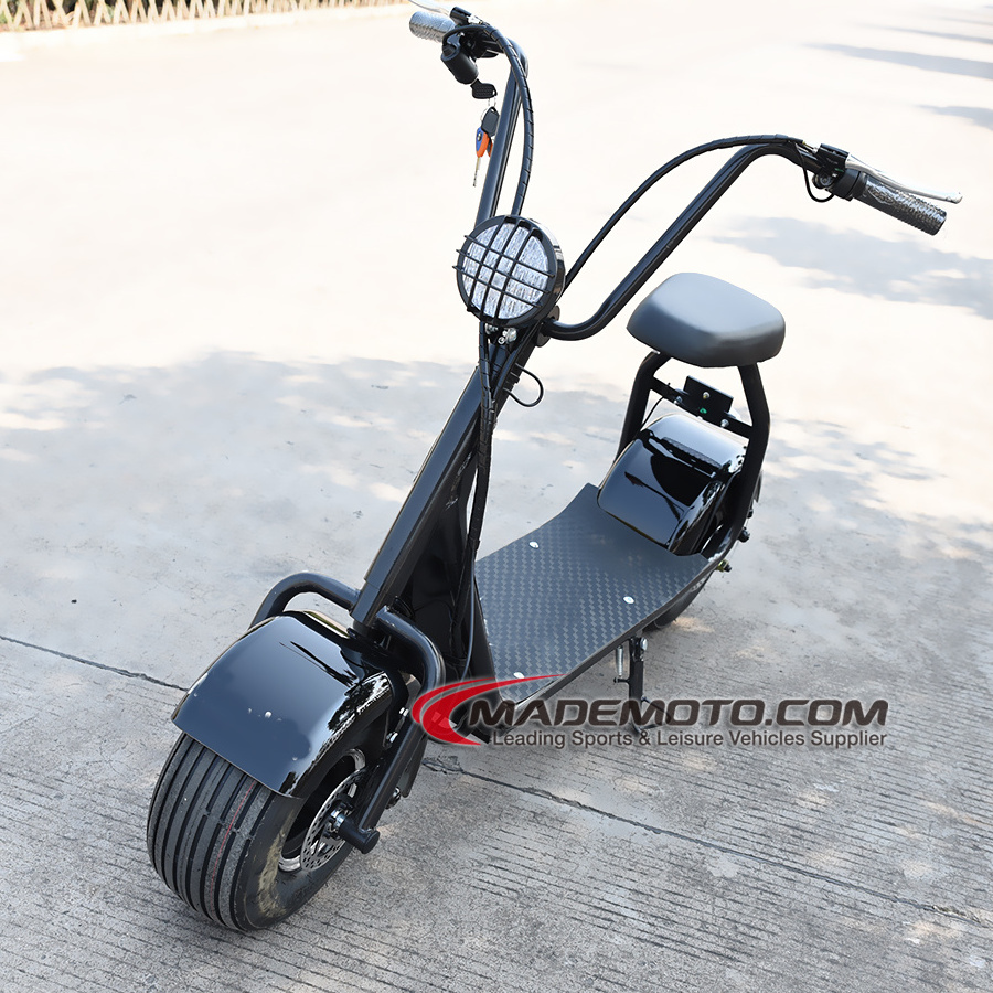 Vintage Foldable For The Elderly 500W 48V 12AH Electric Scooter