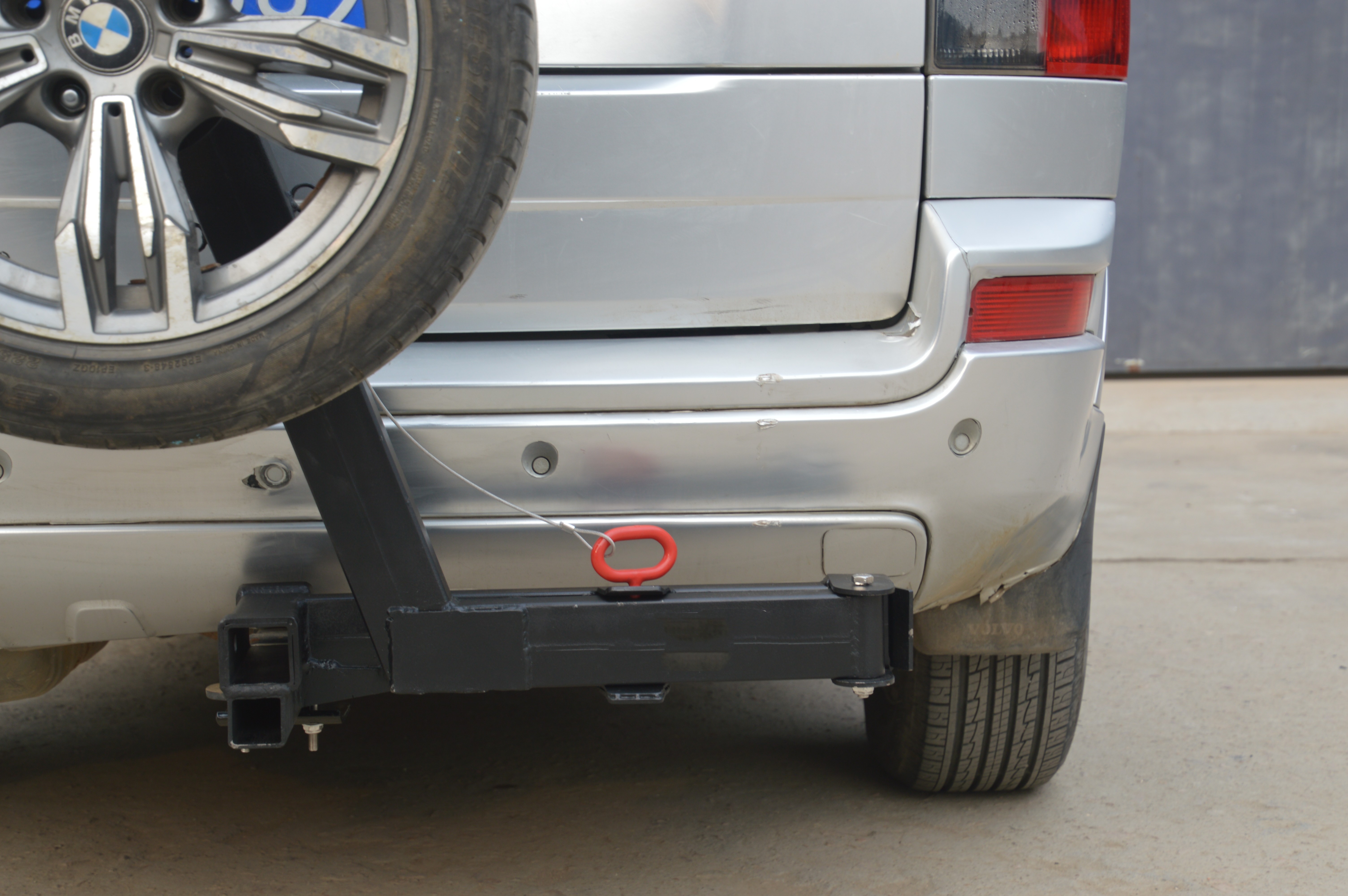 2023 High Quality Auto Universal 4x4 Accessories Removable Car Hitch Spare Tire Carrier