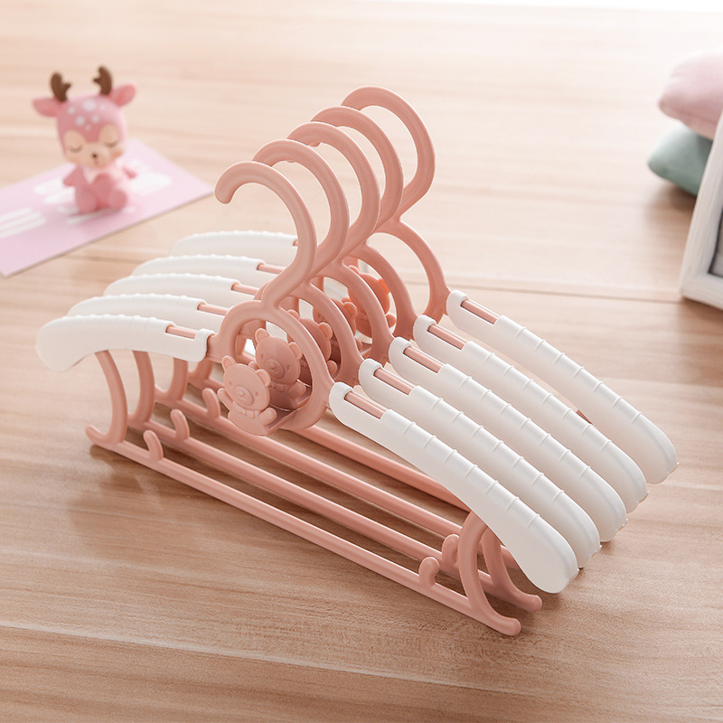 Telescopic non-slip clothes drying rack plastic children clothes drying rack hanger without trace clothes rack