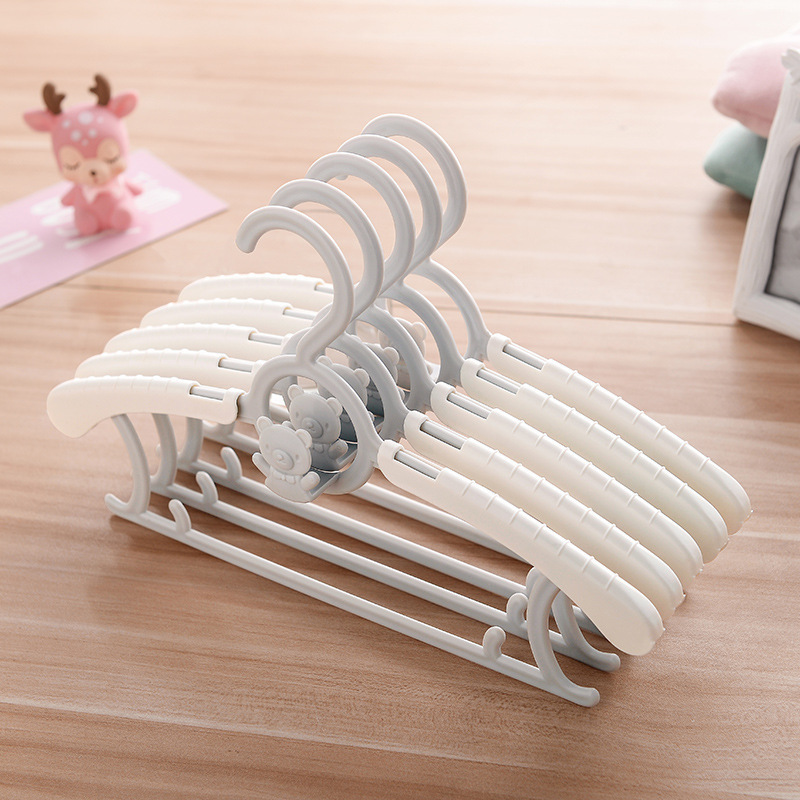 Telescopic non-slip clothes drying rack plastic children clothes drying rack hanger without trace clothes rack