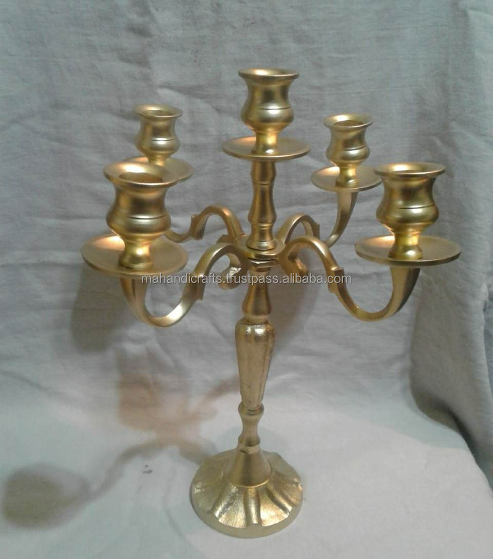 New Arrival Modern Design Light Luxury Gold Polished Candle Stand Candelabra 5 Arms Elegant Metal Candle Holders