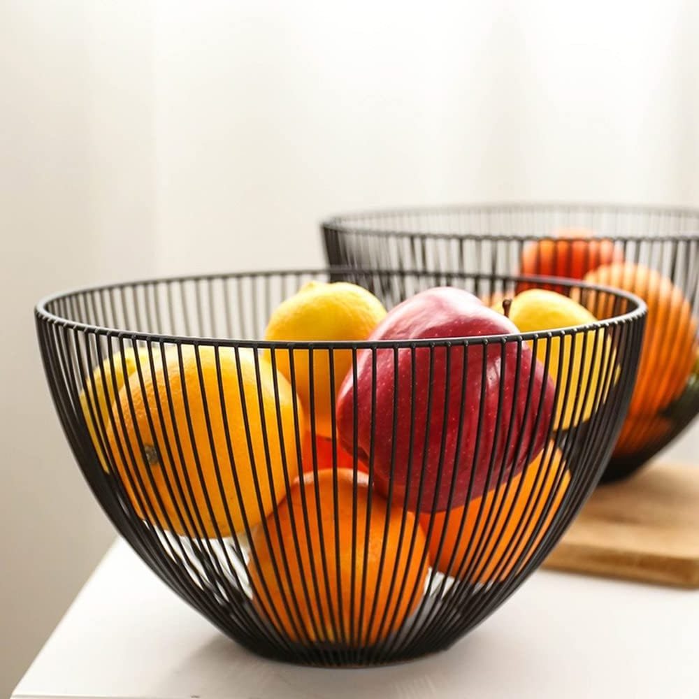 Table Top Fish Shape Basket New Design Wire Metal Fruit Basket Handcrafted Decorative Fruit Vegetable Storage Basket