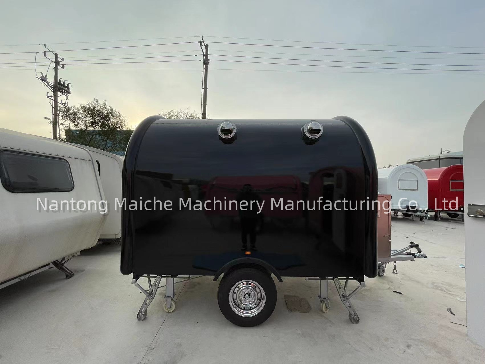 MAI CHE Customized Black Mobile Food Trailer Fast Food Truck Cart For European Standard