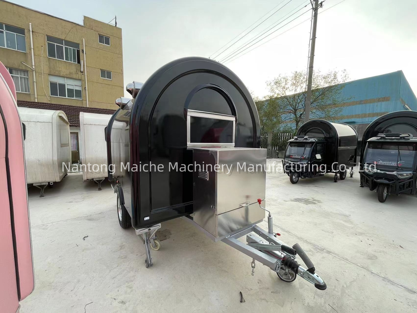 MAI CHE Customized Black Mobile Food Trailer Fast Food Truck Cart For European Standard