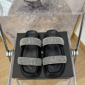 2024 Latest Top Luxury Rubber Stylish Platform Shoes Flat Female Slides Slipper Full Diamond Summer Sandals For Women And Ladies