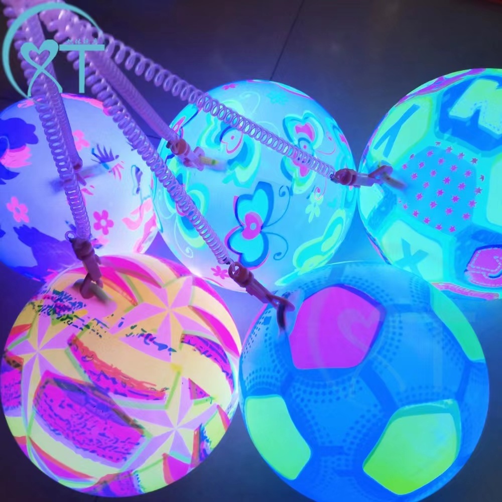 Glowing toys Rainbow Outdoor Glowing in the Dark Light Up Inflatable Led Luminous Children Sports Pvc Toy Beach Balls