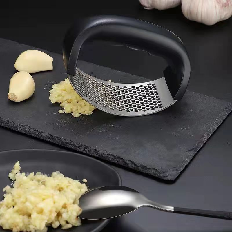 Kitchen Gadgets Multi-functional Grinder Cracker Crusher Pressed Garlic Chopper Garlic Crush Premium Garlic Press