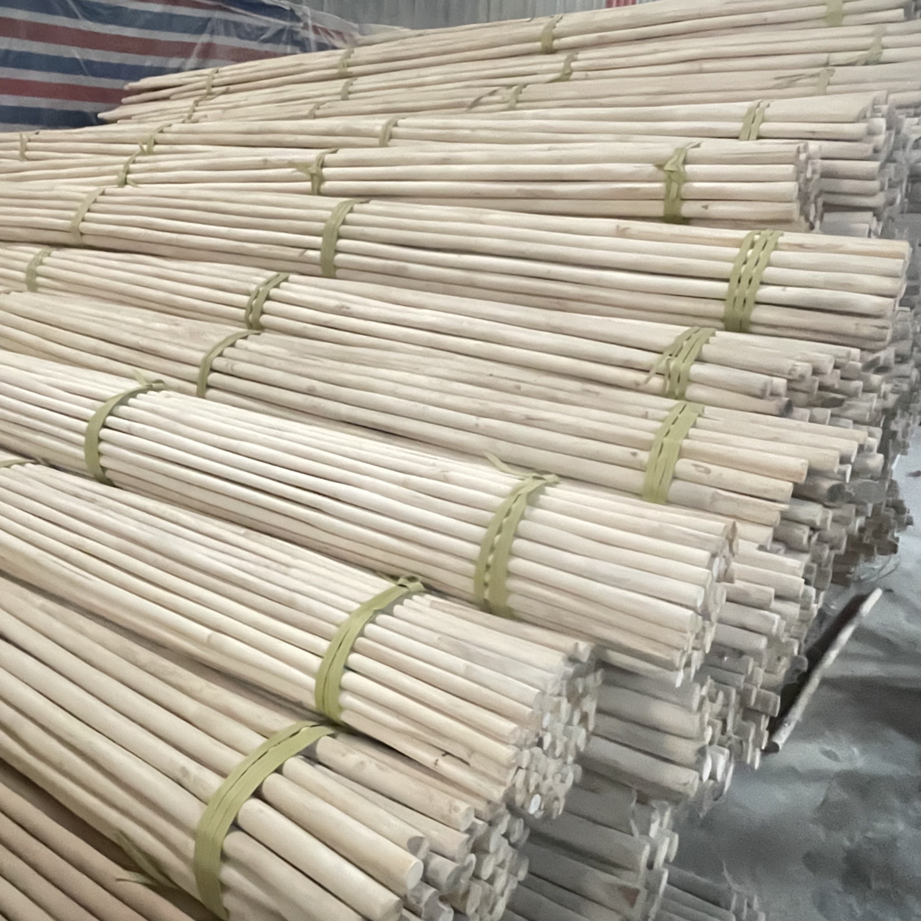 Best Price Furniture and Handicrafts 18/23mm 24/29mm 30mm Natural Bamboo Rattan Manau Cane  Material