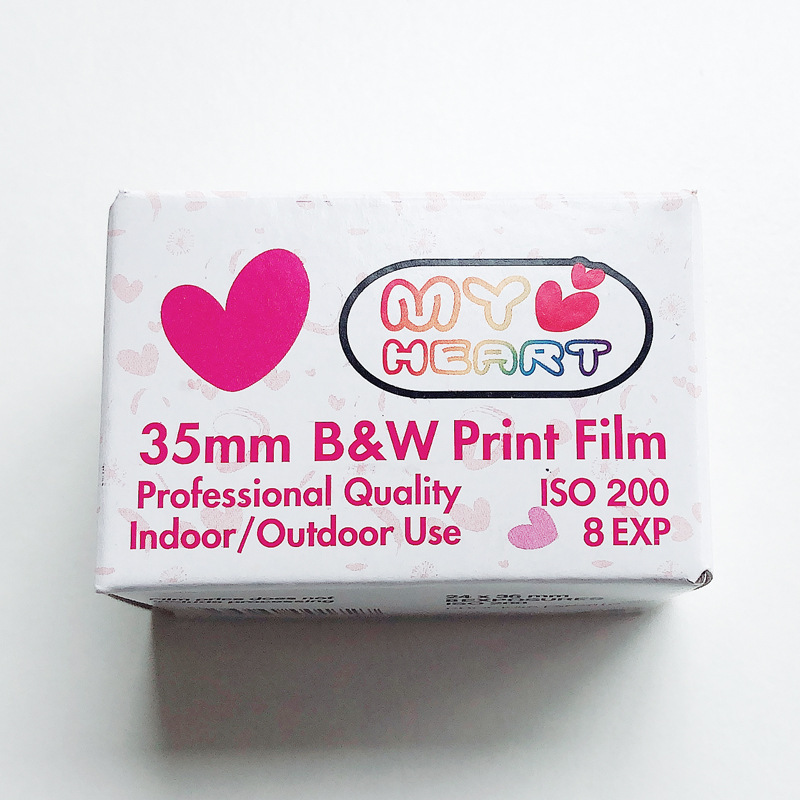 8 Exp/12 Exp/18 Exp 35mm (ISO 400 ) Color Negative Film for Reusable/single 35mm Analog Film Camera