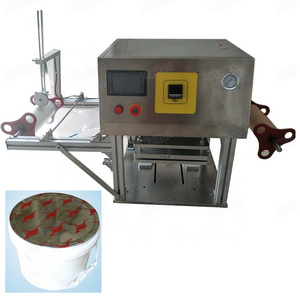 Semi-automatic sauce plastic deli food container sealing machine price