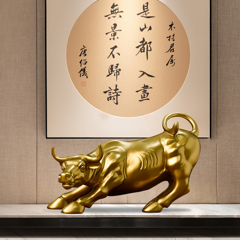 Creative Wall Street bull market resin decoration office bookcase wine cabinet TV cabinet soft installation bull arts and crafts