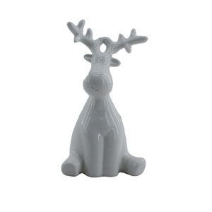 Indoor Decoration Item Type Ornaments Reindeer Design Ceramic Cute Deer Figurine Home Wholesale Christmas White Porcelain 300pcs