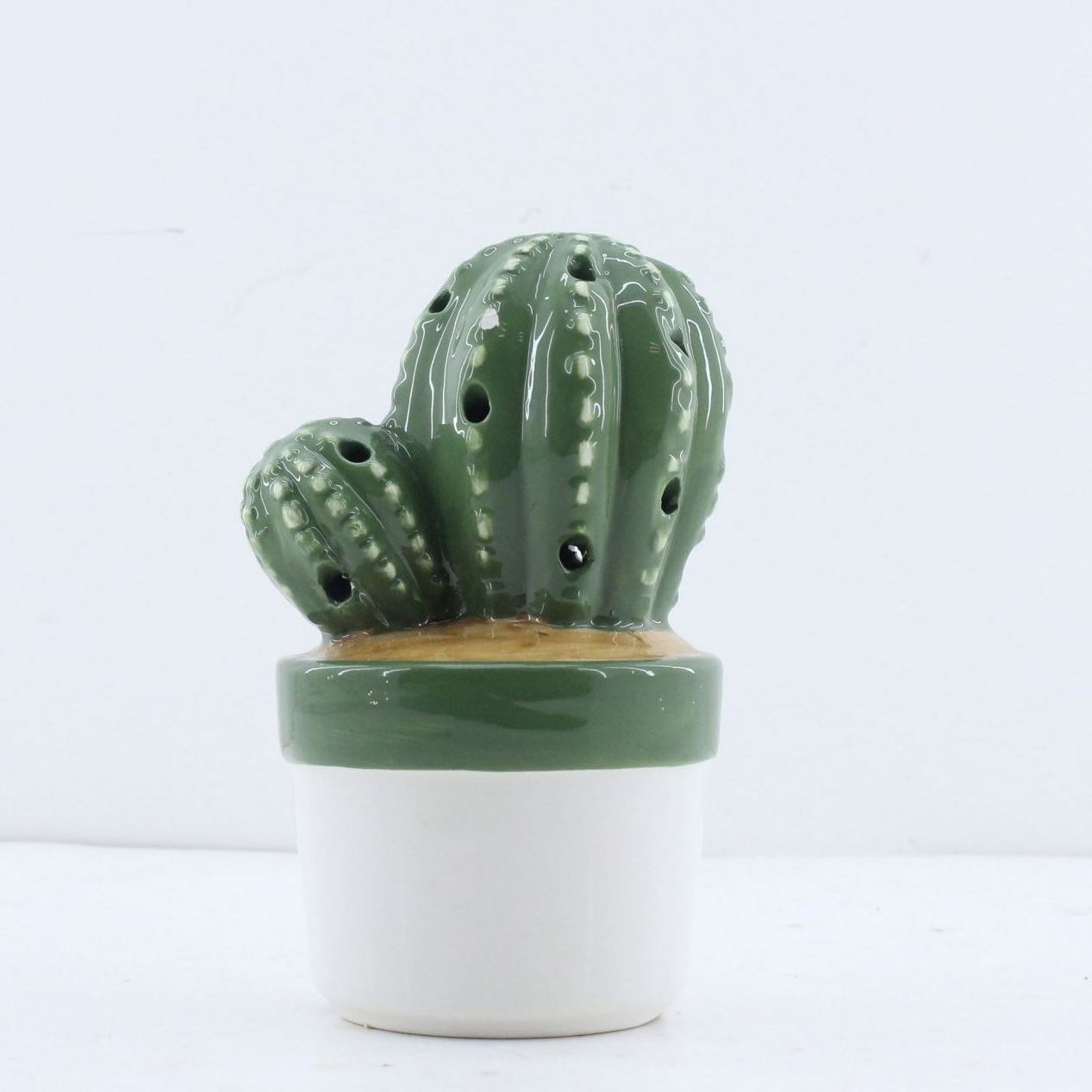 Hot Sale Ceramic Cactus Shaped Tabletop Decoration Mini Cute Plant Ornament for Home Decorative