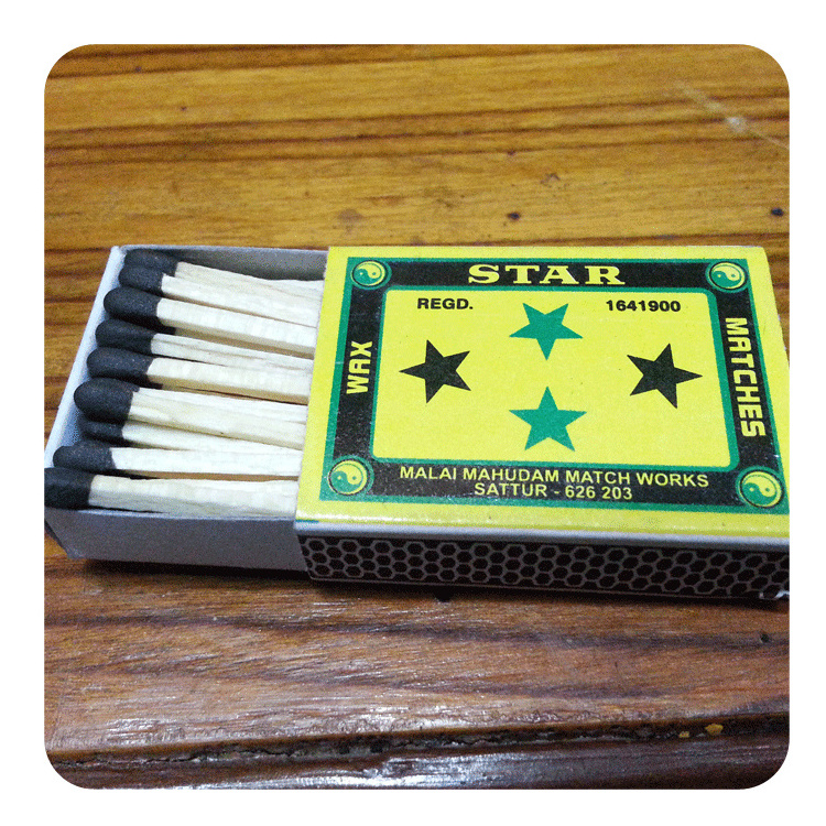 In Depth Experienced Dealer of Great Quality Long Splints Ends Safety Matches with Wooden Sticks