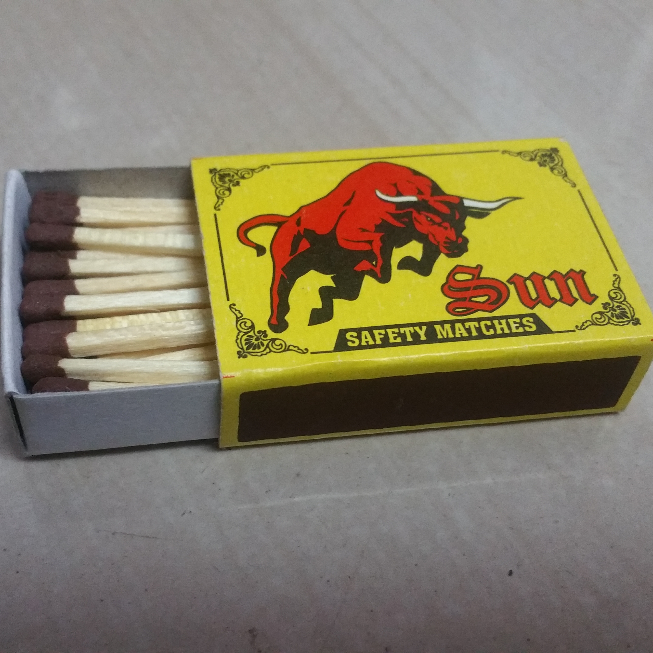 Greatest Quality Natural Wood Made Wooden Safety Matches Indian Allumettes De Surete Available At Cheapest Price