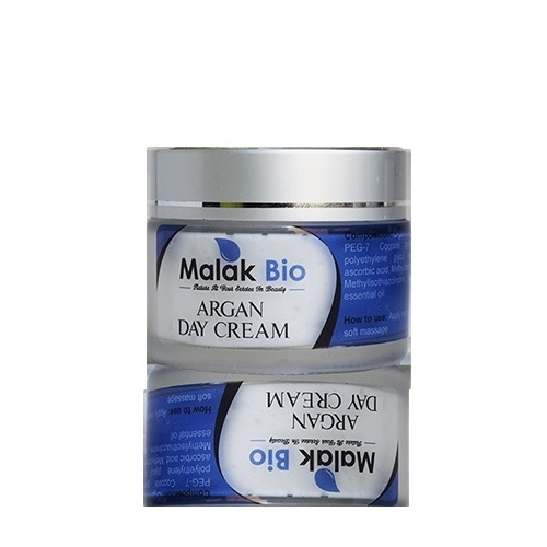 Malak Bio Moisturizing day Cream With Argan Oil helps control shine all day long the soft touch of healthy hands