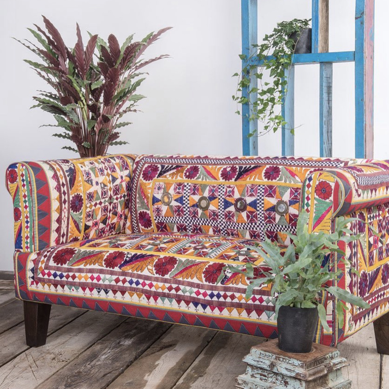 Home Furniture Sofas Handmade Wooden Furniture Mexican Embroidered Fabric Upholstery Couch Handcrafted Wholesale Furniture