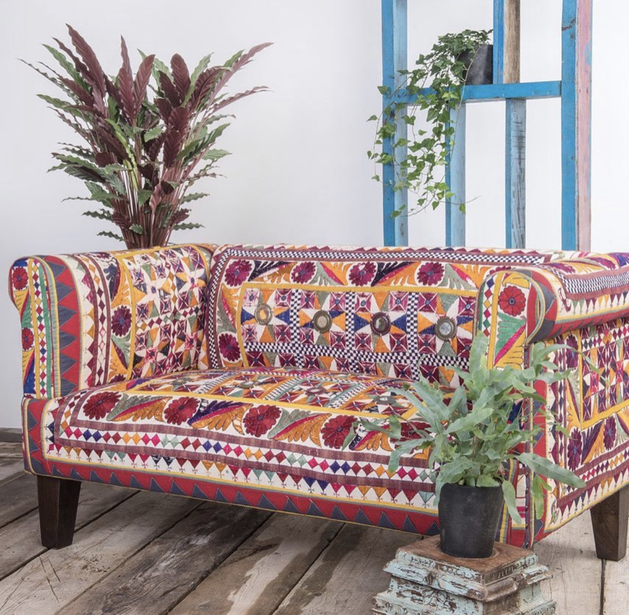 Home Furniture Sofas Handmade Wooden Furniture Mexican Embroidered Fabric Upholstery Couch Handcrafted Wholesale Furniture