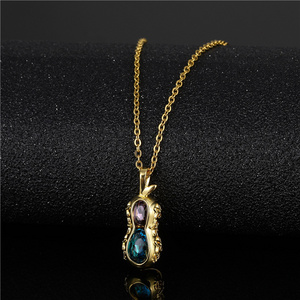 Wholesale Fashion Jewelry 18k Gold Plated Peanut Pendant Necklace Personalized Zircon Stainless Steel Necklace For Women