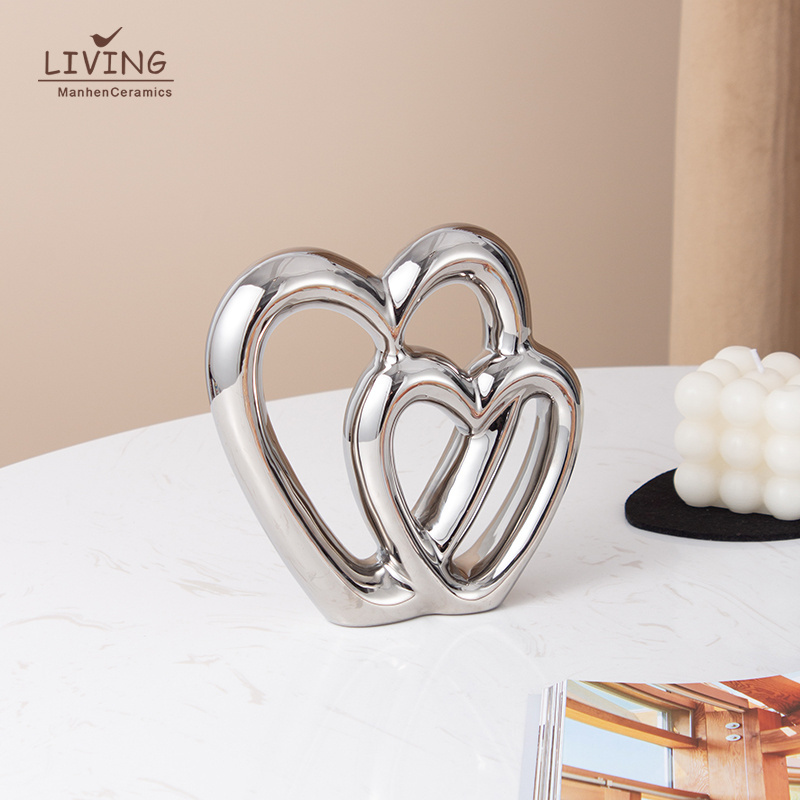 European Modern Luxury Double Heart Shaped Sculpture Craft Ceramic Love Ornament Silver Luxury Home Decor For Valentine Day Gift