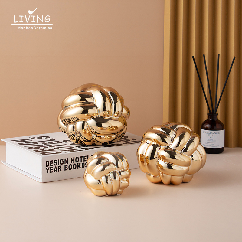 Luxury creative design home decorative  ceramic crafts golden ball ornaments home decoration for gift crafts