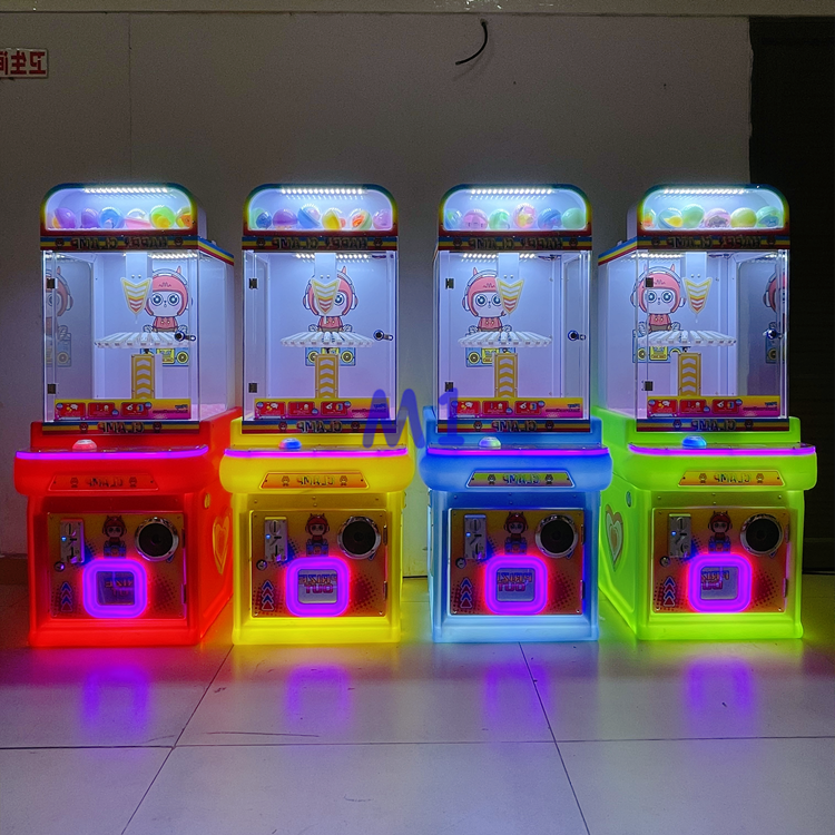 Kids Playground Commercial Clamp Vending Game Machine Win Prize Game Machine Clip Gift Game Machine