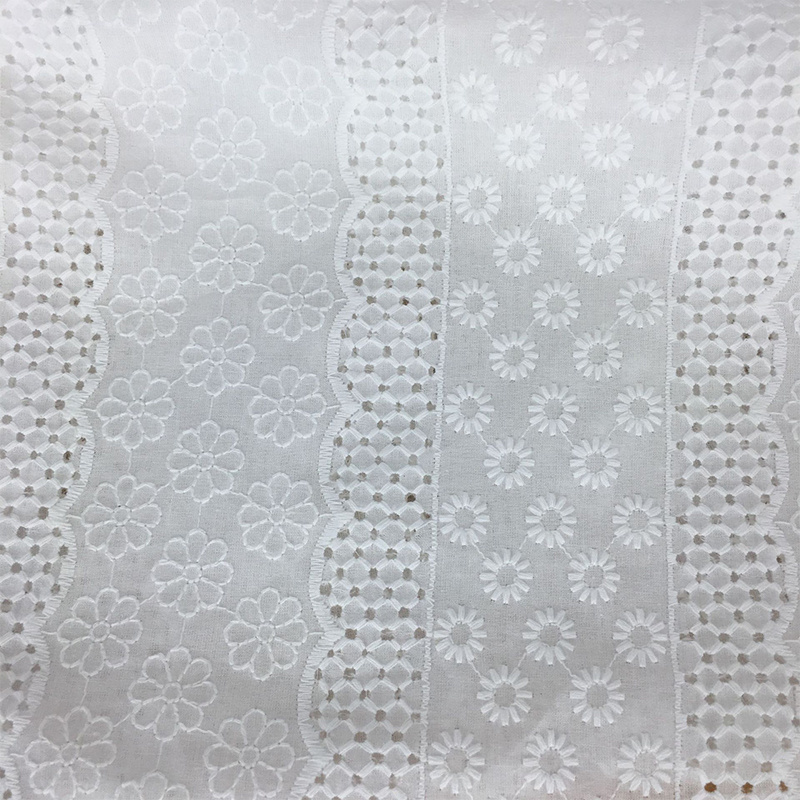 New Arrival 130cm White Eyelet Floral Fabric White Eyelet Embroidery Cotton Fabric For Women Dress