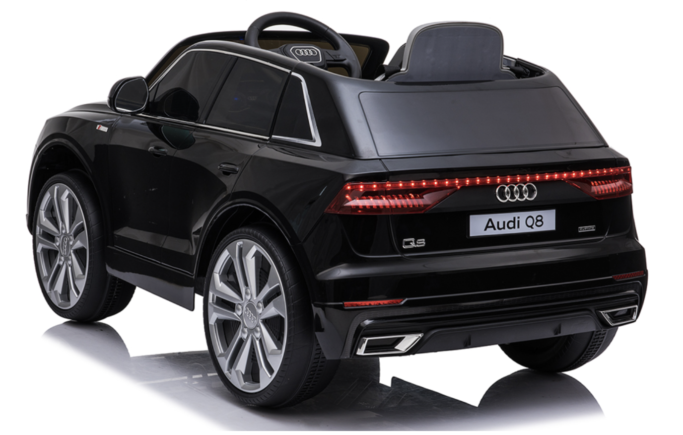 New 12v Audi Q8 Battery Kids Electric Car  /remote control  electric baby cars  /children battery ride on cars for kids