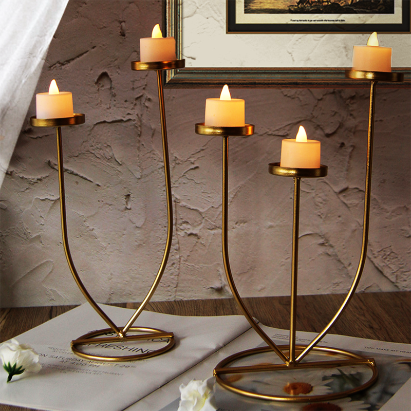 Geometric 3 arms wire candle holder