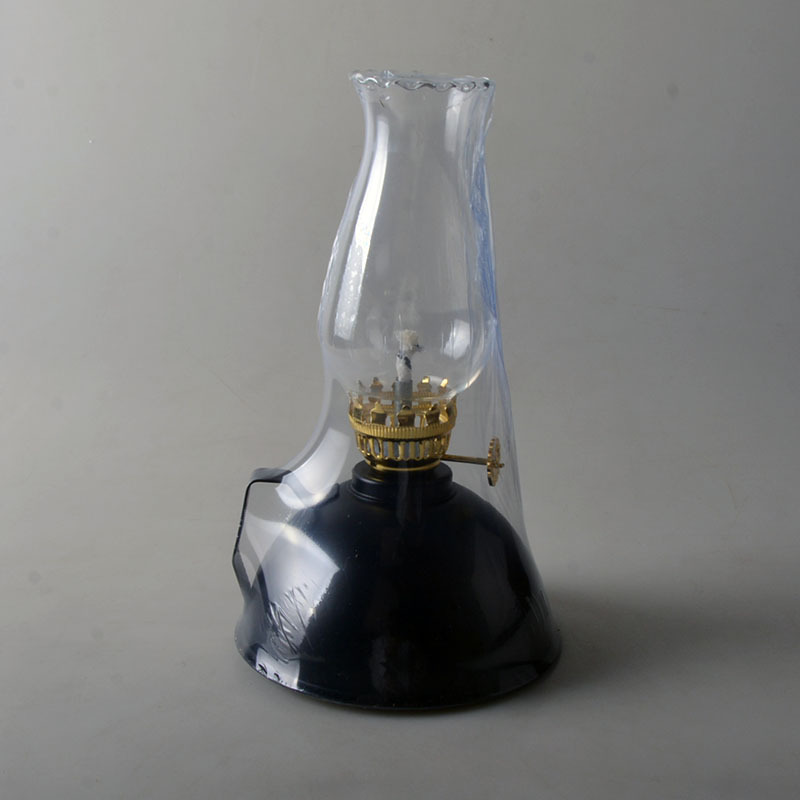 Matte oiled Lamp with Handle Iron Sheet Oil Can -Retro Mobil Lamp Antique Candle Kerosene Lamp