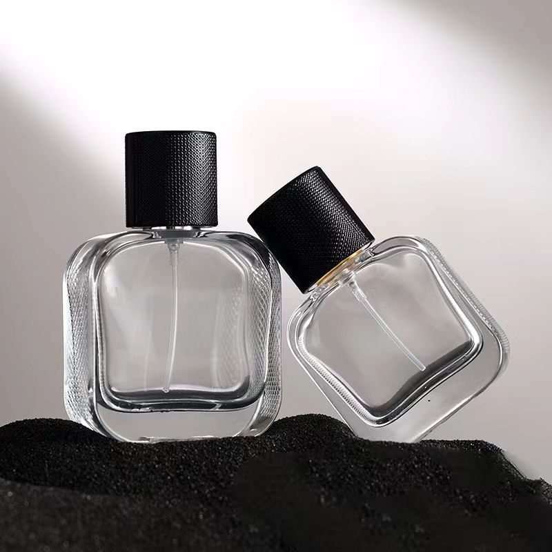 design 30ml 50ml  100ml glass car refillable luxury  mini perfume cleaning atomizer spray  bottles magnetic cap perfume bottle