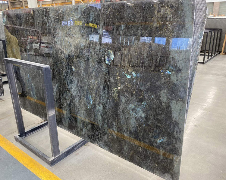 Madagascar Large Labradorite Blue Green Granite Slab For Top Desks