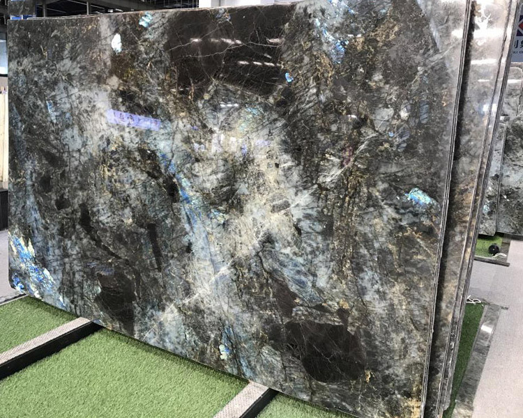 Madagascar Large Labradorite Blue Green Granite Slab For Top Desks