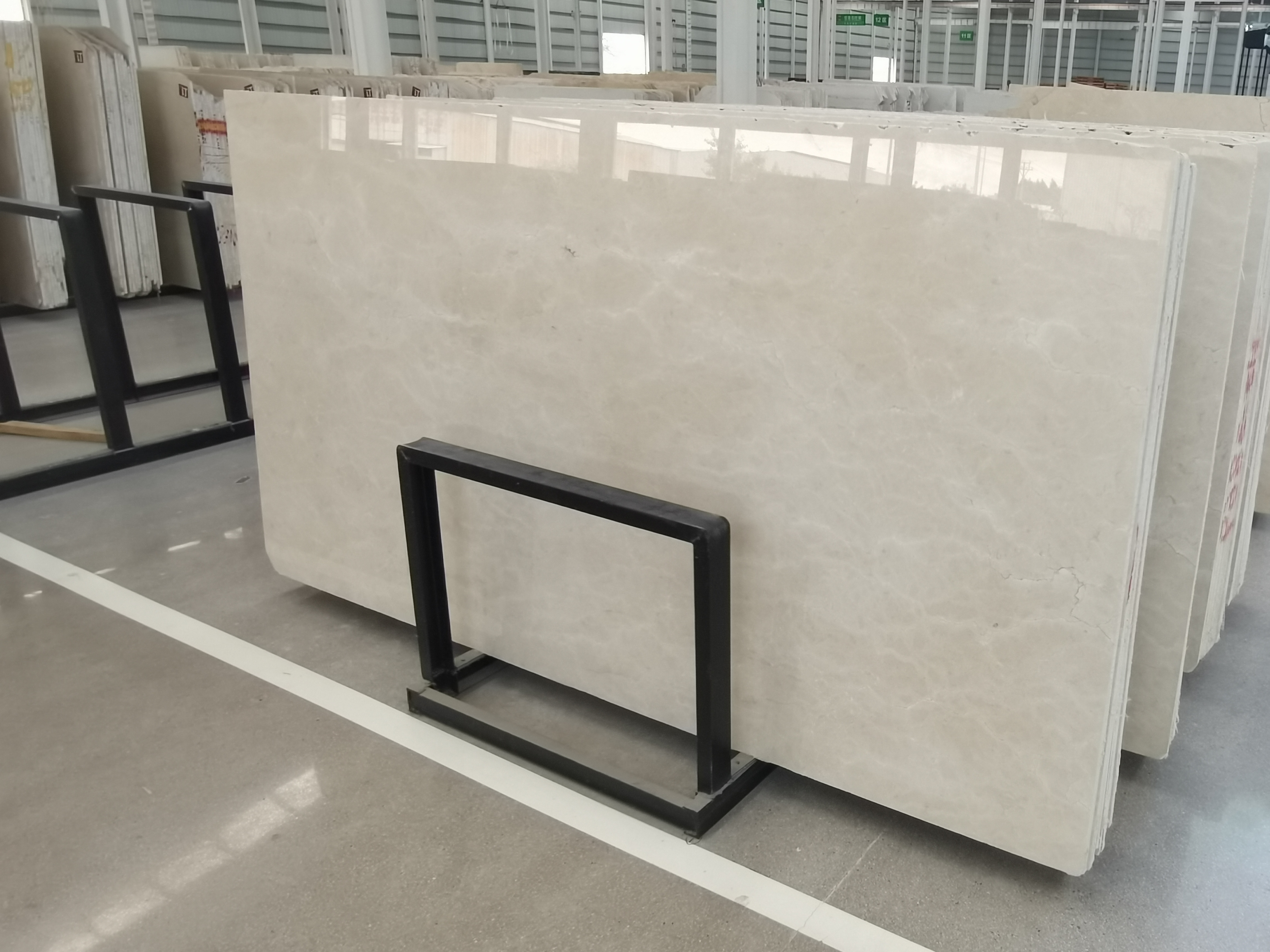 Wholesale factory beige spain crema marfil marble