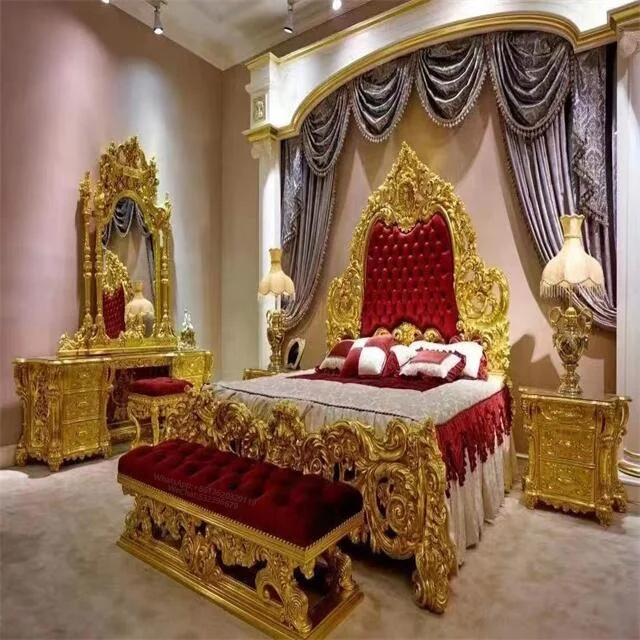 Italian Classical Bedroom Furniture Hand-Carved Oak Mahogany Teak King Throne Bed 24k Gold Velvet Fabric Double Bed Wooden Panel